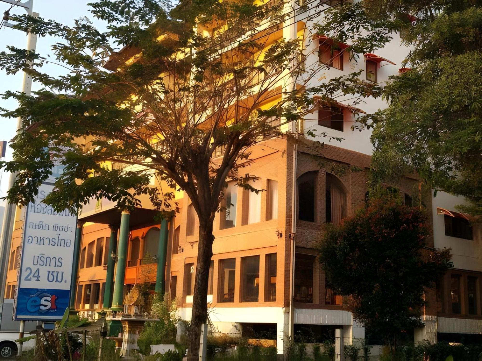 Oyo 75466 -13 Coins Bang Yai Hotel Nonthaburi Exterior foto